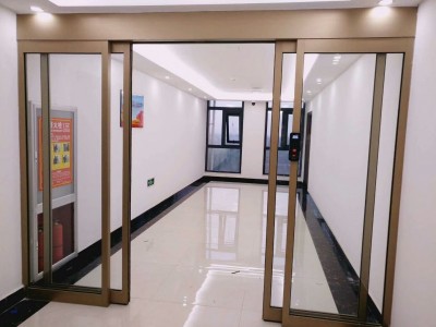 走廊自动门，自动门安装，如何选择合适的自动门图2
