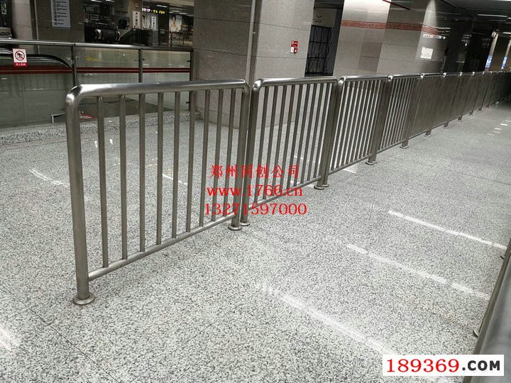 地铁不锈钢护栏安装厂家