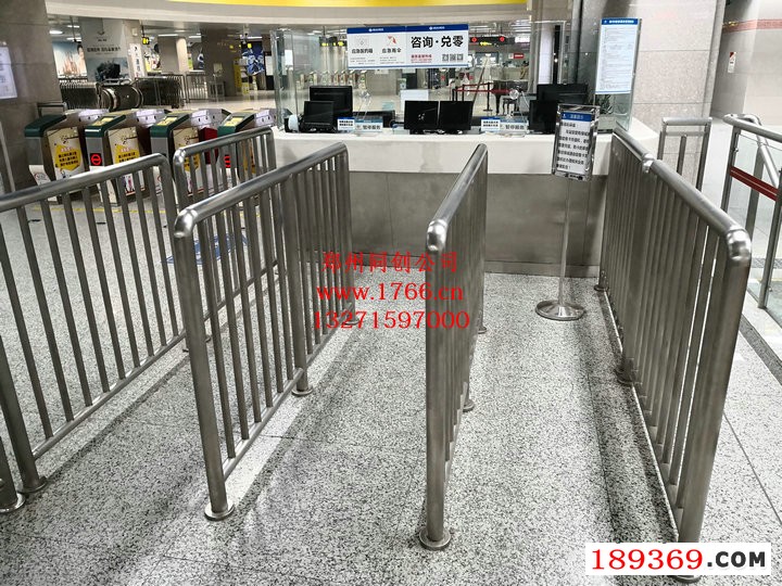 地铁不锈钢护栏安装厂家