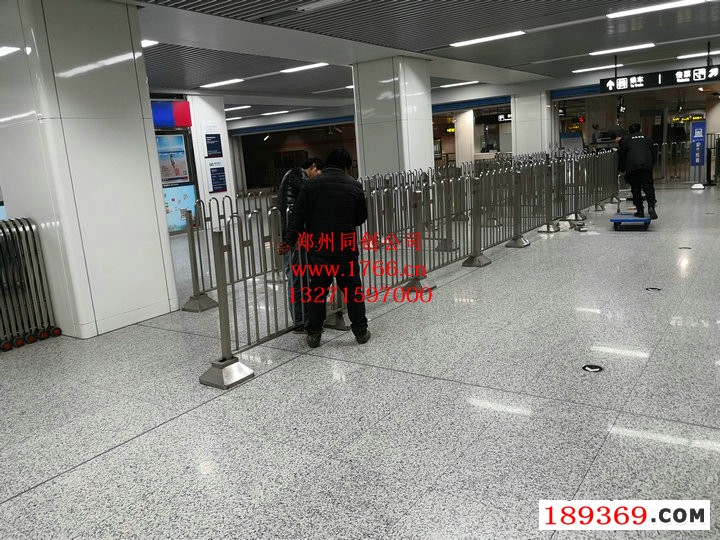 地铁不锈钢护栏安装厂家