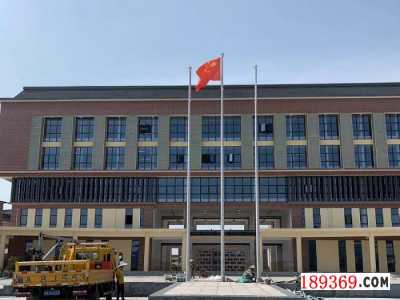 学校旗杆高度,学校电动旗杆安装厂家图2
