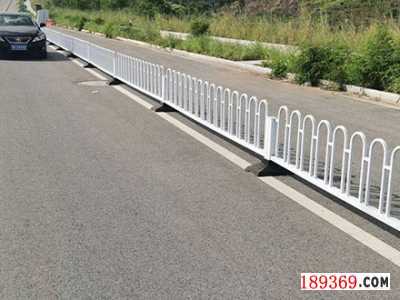 郑州道路护栏生产厂家图2