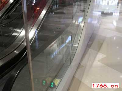 商场玻璃护栏,郑州同创商场玻璃护栏安装厂家图2