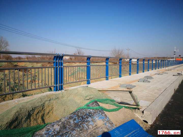 郑州桥梁护栏安装