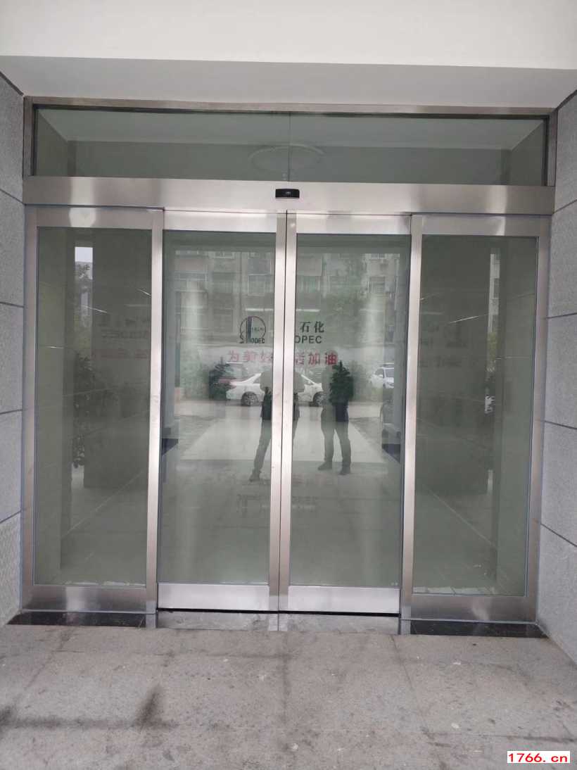 电动旗杆控制箱