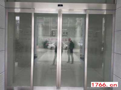 走廊不锈钢自动门,郑州自动感应门安装厂家图2