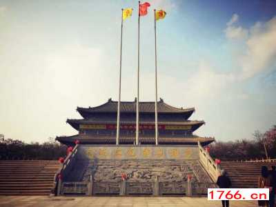 不锈钢锥形电动旗杆，河南同创旗杆图2