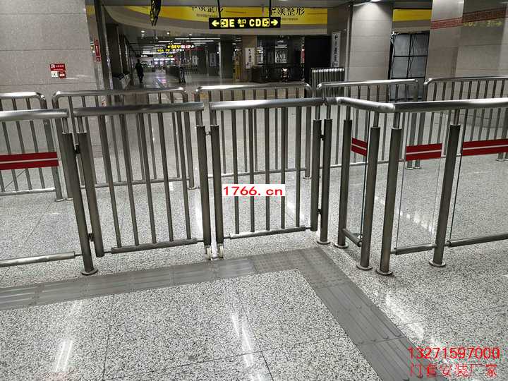 地铁站不锈钢护栏 地铁站不锈钢护栏
