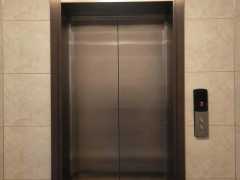 不锈钢电梯门套的做法