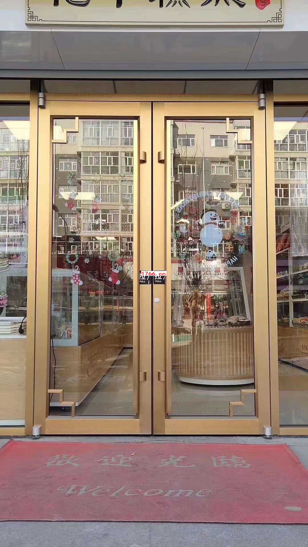 郑州铝合金地弹簧门