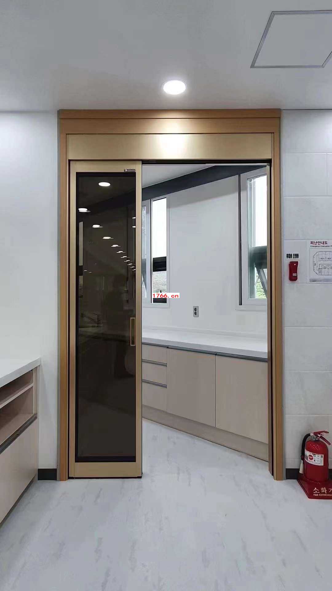 家用电动门