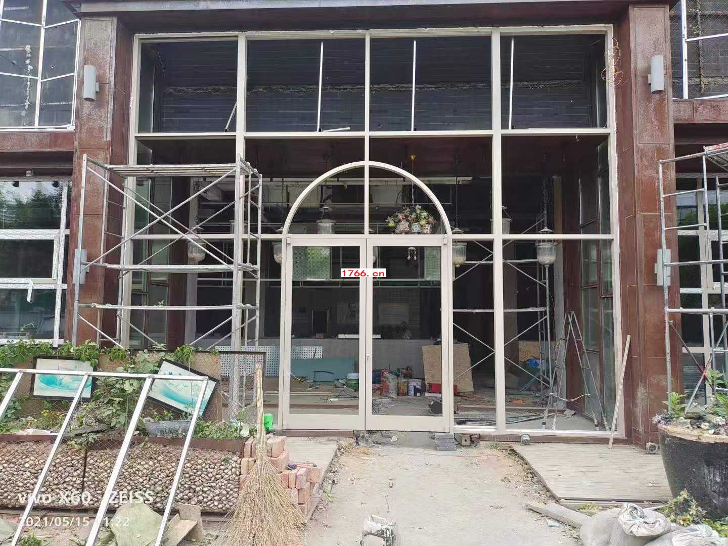 郑州弧形肯德基门