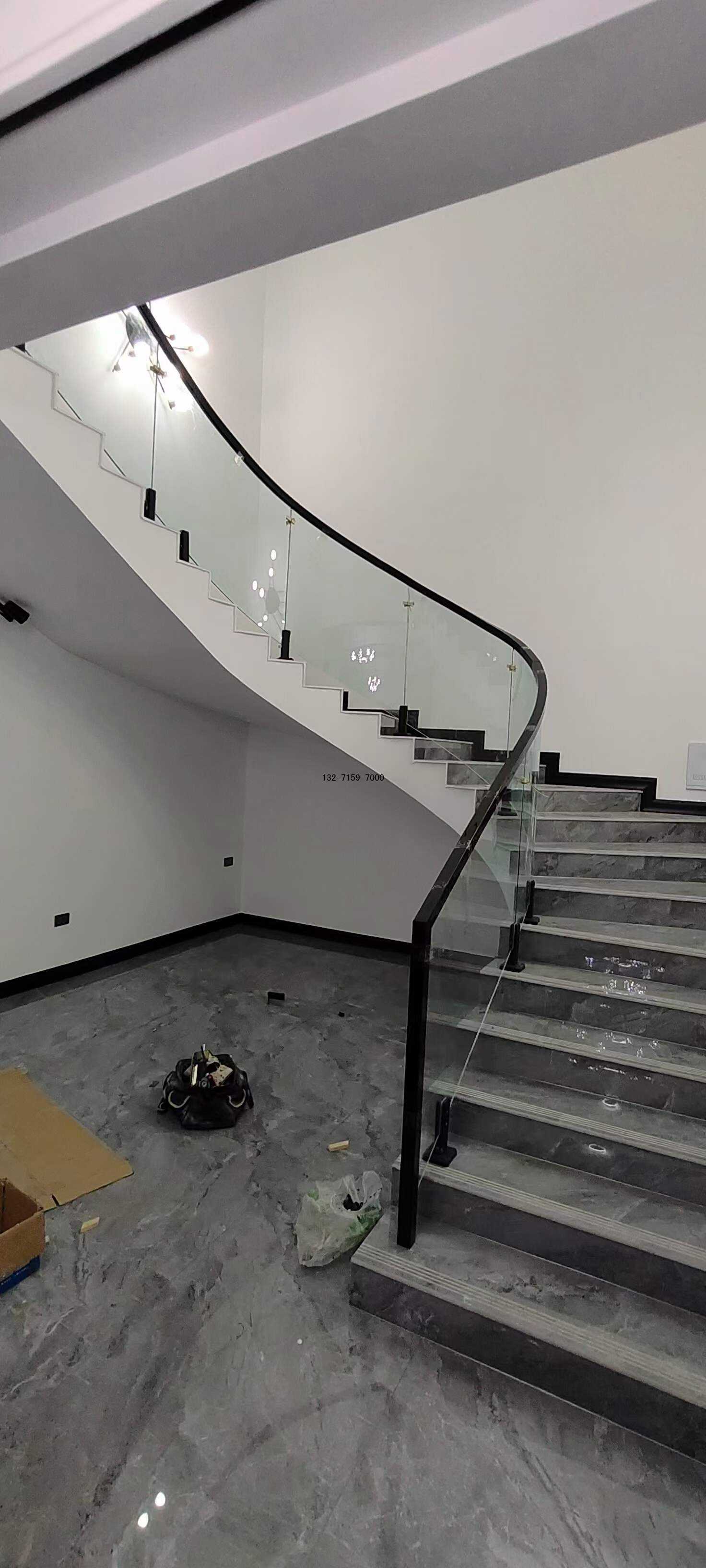 郑州圆弧玻璃护栏