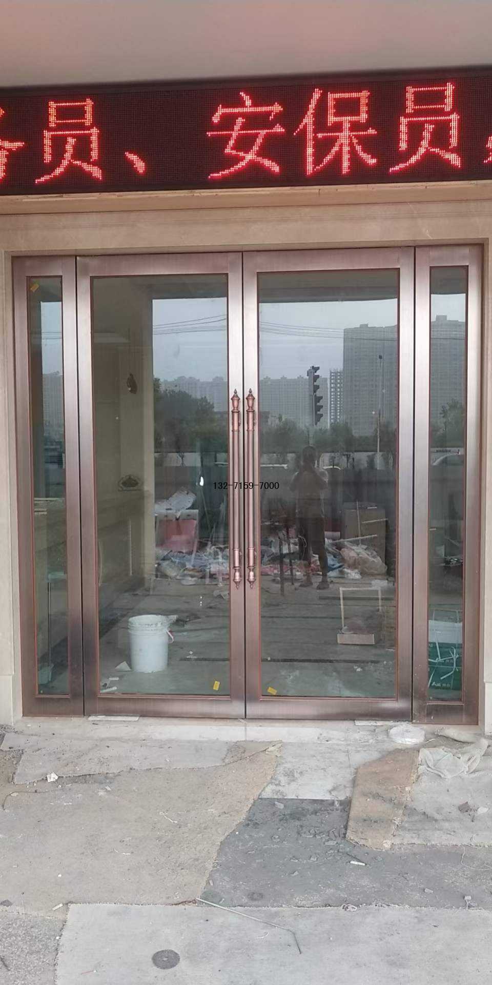 玫瑰金地弹簧门