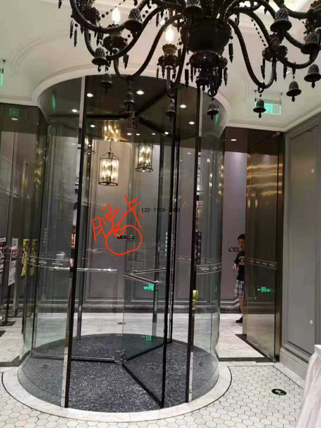 水晶旋转门