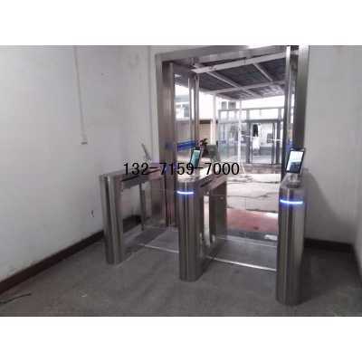 郑州人脸识别机+人行通道闸安装，郑州同创自动门图4