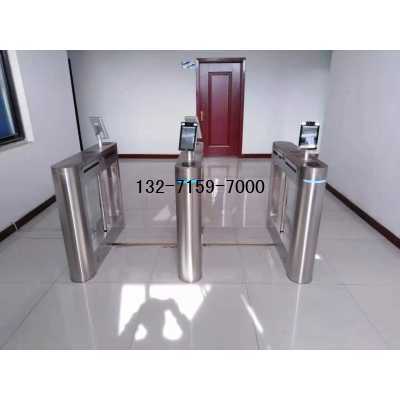 郑州人脸识别机+人行通道闸安装，郑州同创自动门图2