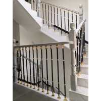 轻奢款铝艺楼梯护栏，​铝艺楼梯护栏的优势，铝艺楼梯护栏图片