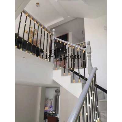 轻奢款铝艺楼梯护栏，​铝艺楼梯护栏的优势，铝艺楼梯护栏图片图3