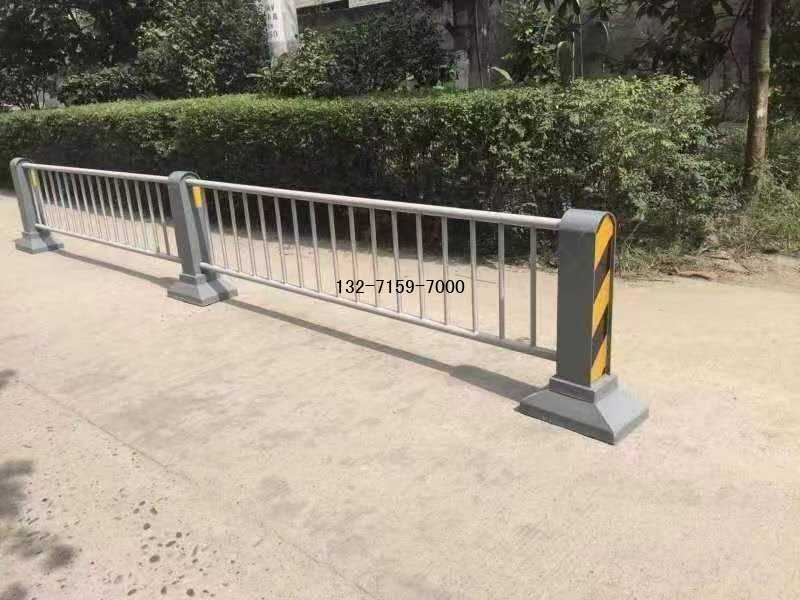 郑州道路护栏生产安装厂家