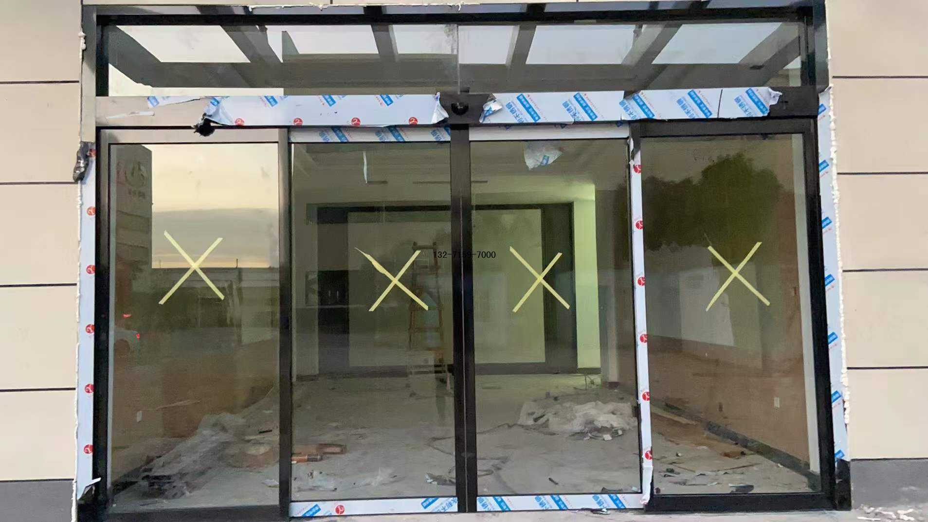 黑拉丝不锈钢自动感应门