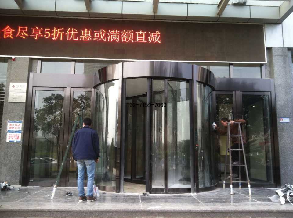 郑州自动旋转门安装