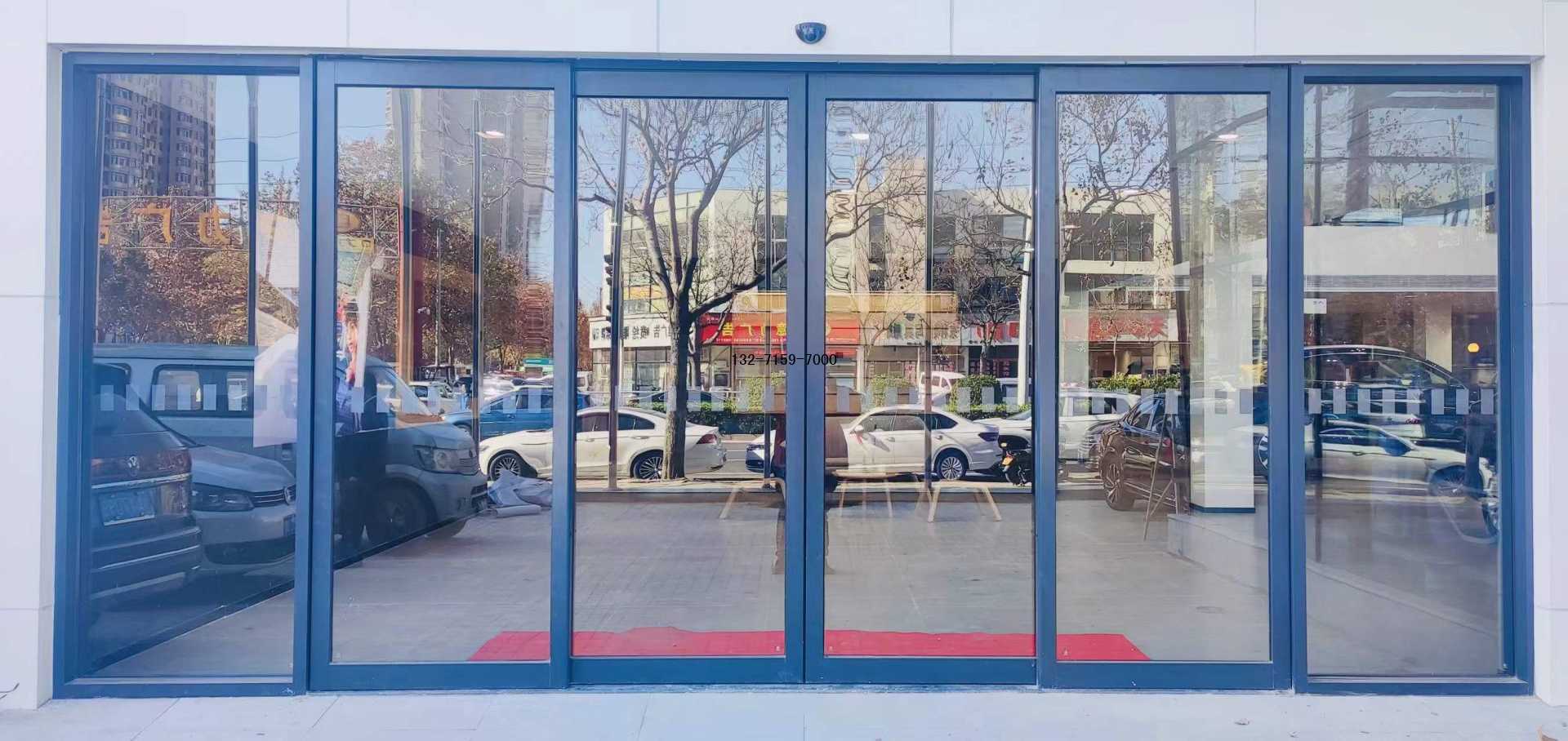 郑州同创自动感应玻璃门安装图片