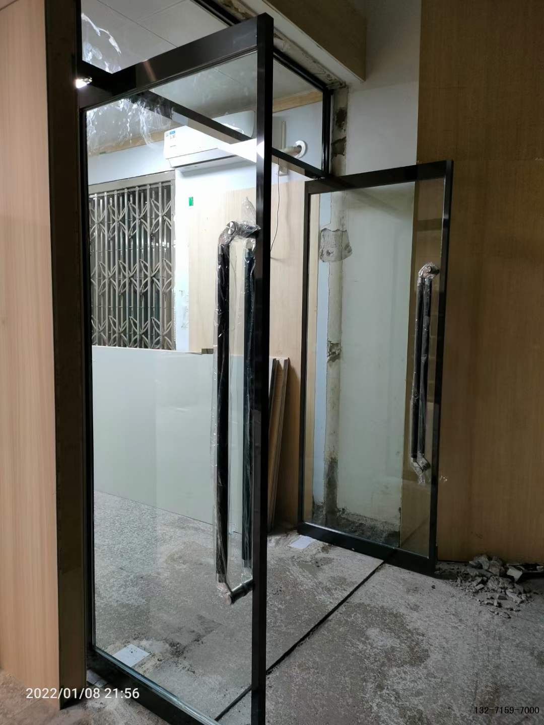地弹簧门安装，平顶山安装地弹簧门的厂家