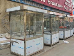 郑州现货不锈钢岗亭厂家，不锈钢圆弧玻璃岗亭