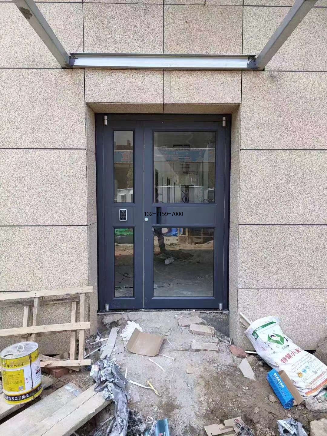 郑州市安装铝合金地弹簧门的厂家
