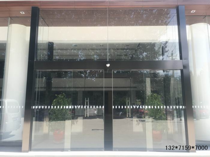 黑钛不锈钢玻璃感应门