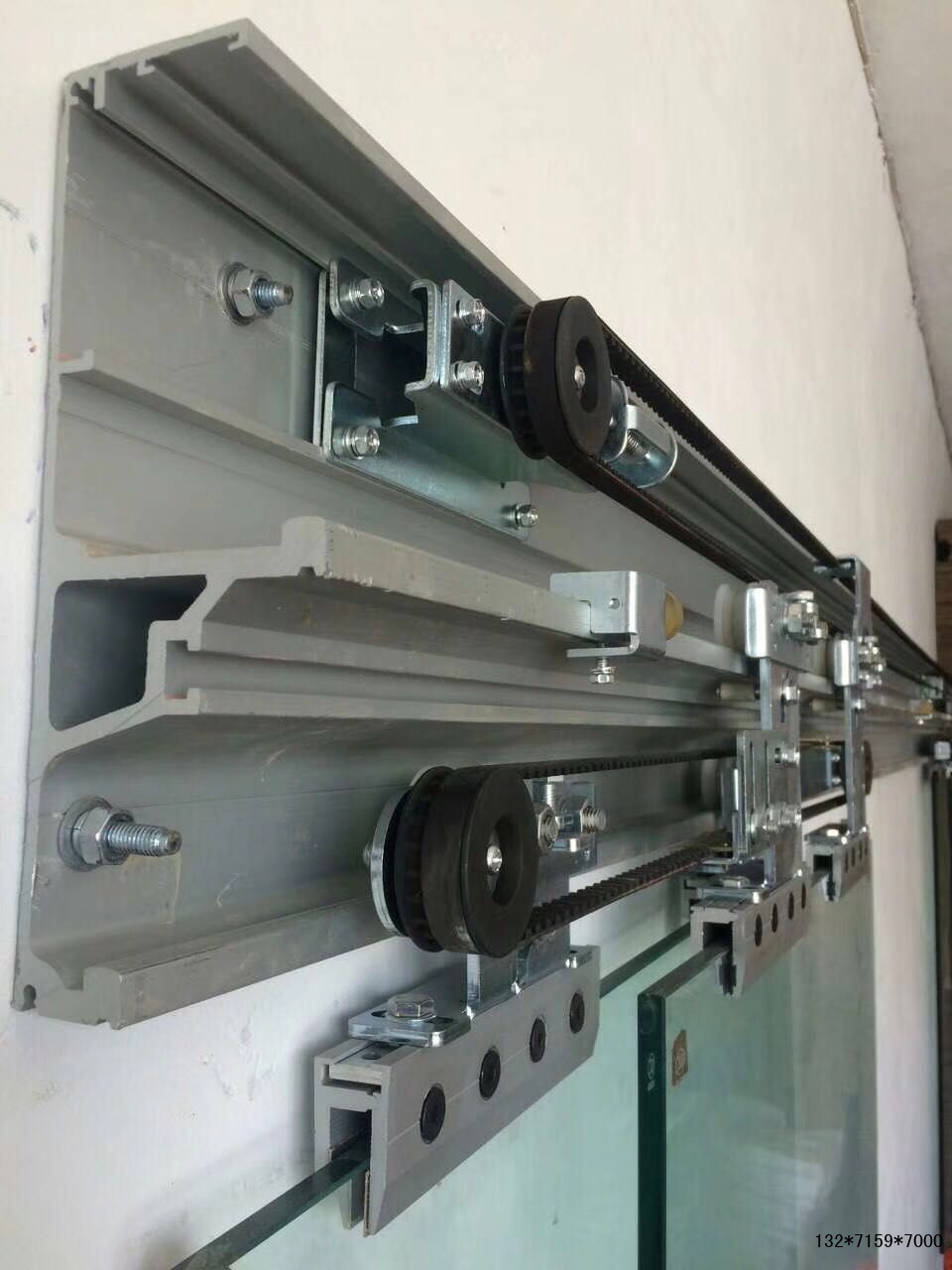 重叠自动感应门轨道