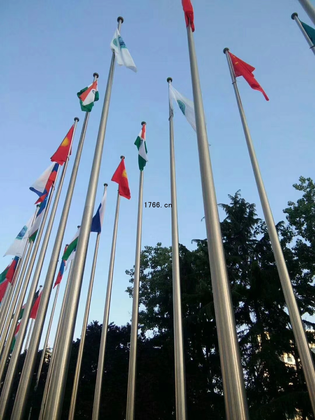 不锈钢旗杆生锈