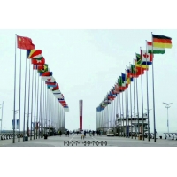 郑州同创旗杆：广场多杆旗杆设计，15-25 米高度搭配 LED 照明防雷装置