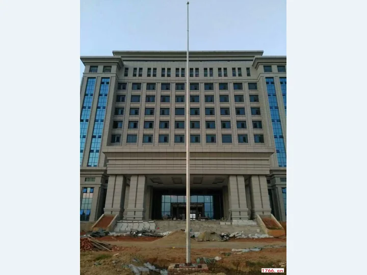 办公建筑入口304不锈钢旗杆参考图