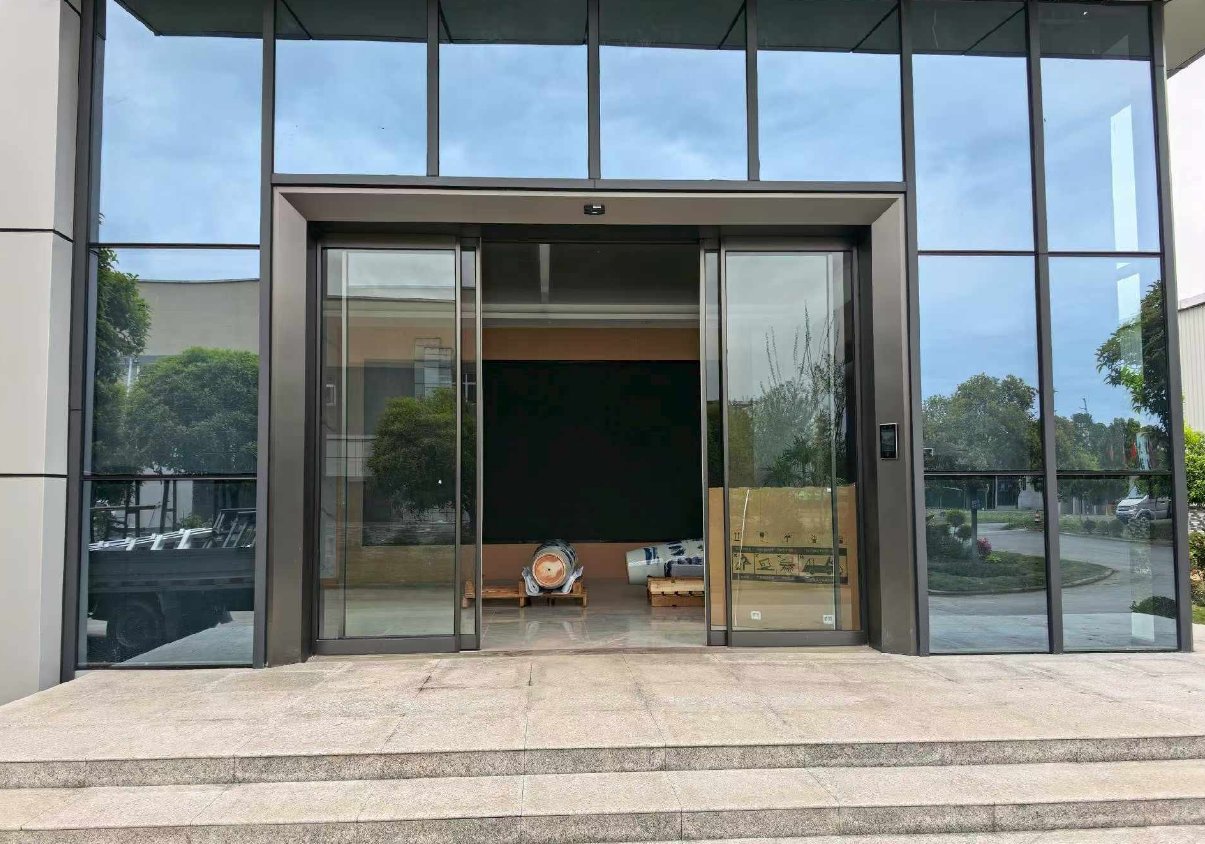 郑州自动门安装现场