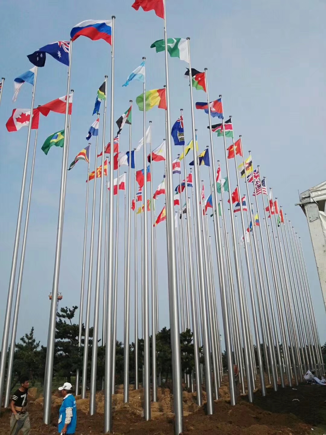 多国国旗阵列旗杆 国际会议中心场景