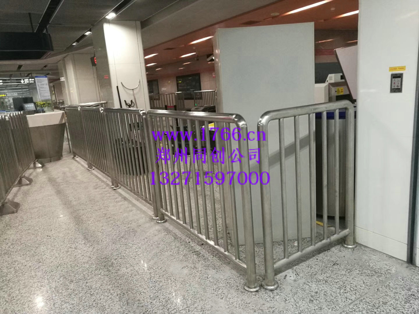 不锈钢护栏安装好的