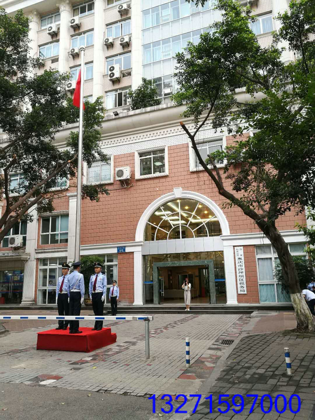可移动旗杆